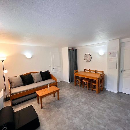 Vars, Appart Spacieux Renove 4 Couchages Dans Chalet Vars  Kültér fotó